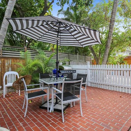 Land Of Love By Avantstay Pets Allowed Shared Pool Great Location Month Long Stays Only Key West Exterior photo