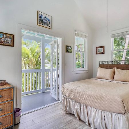 Land Of Love By Avantstay Pets Allowed Shared Pool Great Location Month Long Stays Only Key West Exterior photo