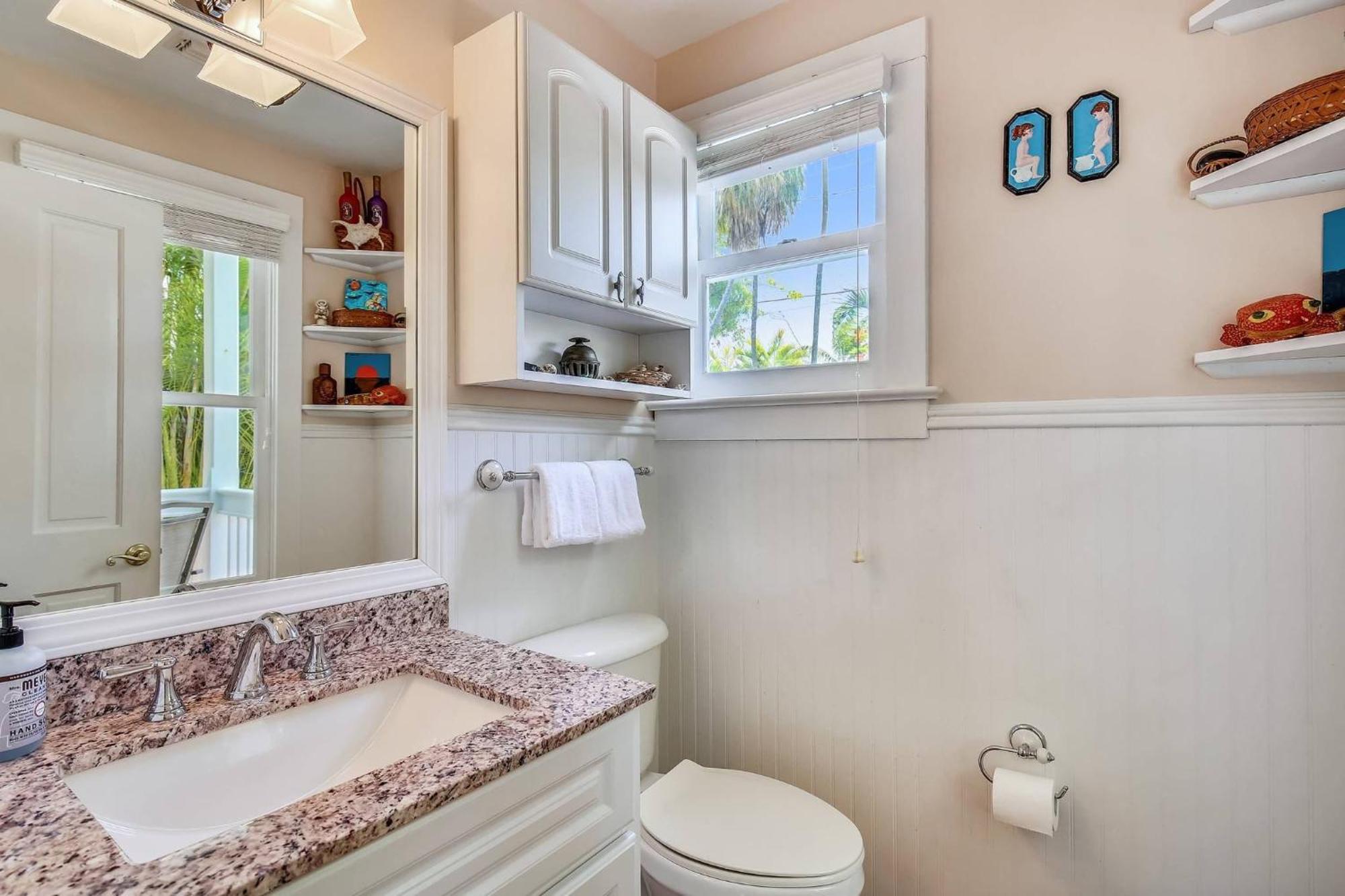 Land Of Love By Avantstay Pets Allowed Shared Pool Great Location Month Long Stays Only Key West Exterior photo