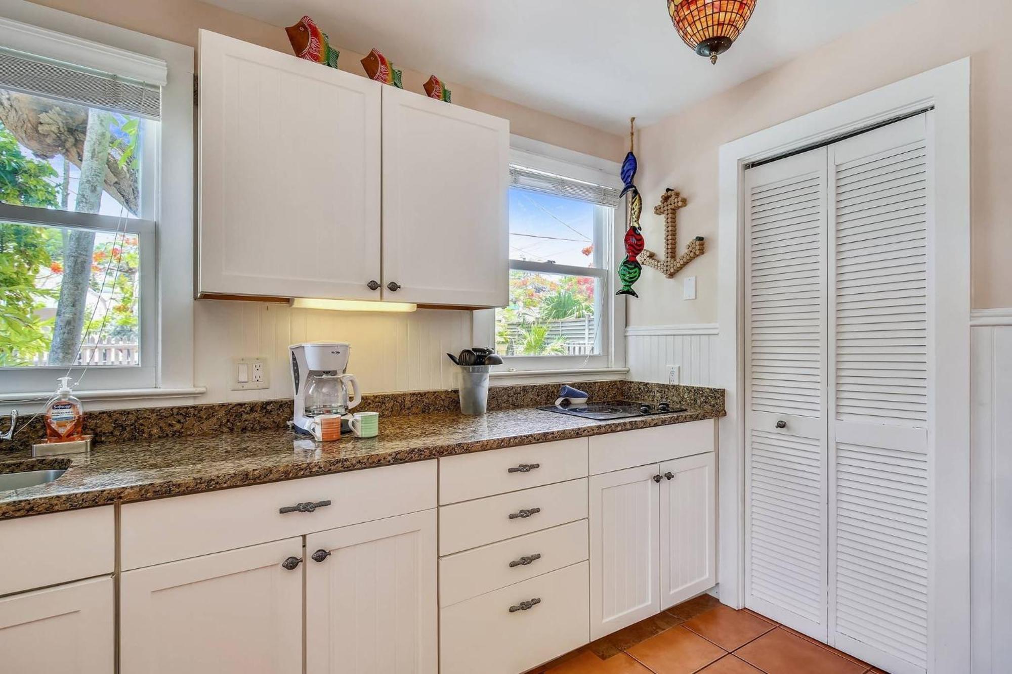 Land Of Love By Avantstay Pets Allowed Shared Pool Great Location Month Long Stays Only Key West Exterior photo