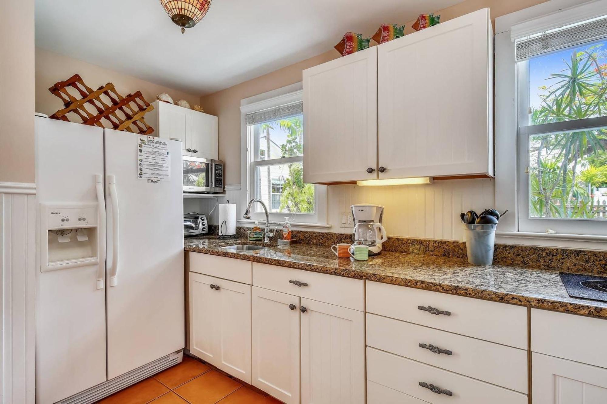 Land Of Love By Avantstay Pets Allowed Shared Pool Great Location Month Long Stays Only Key West Exterior photo