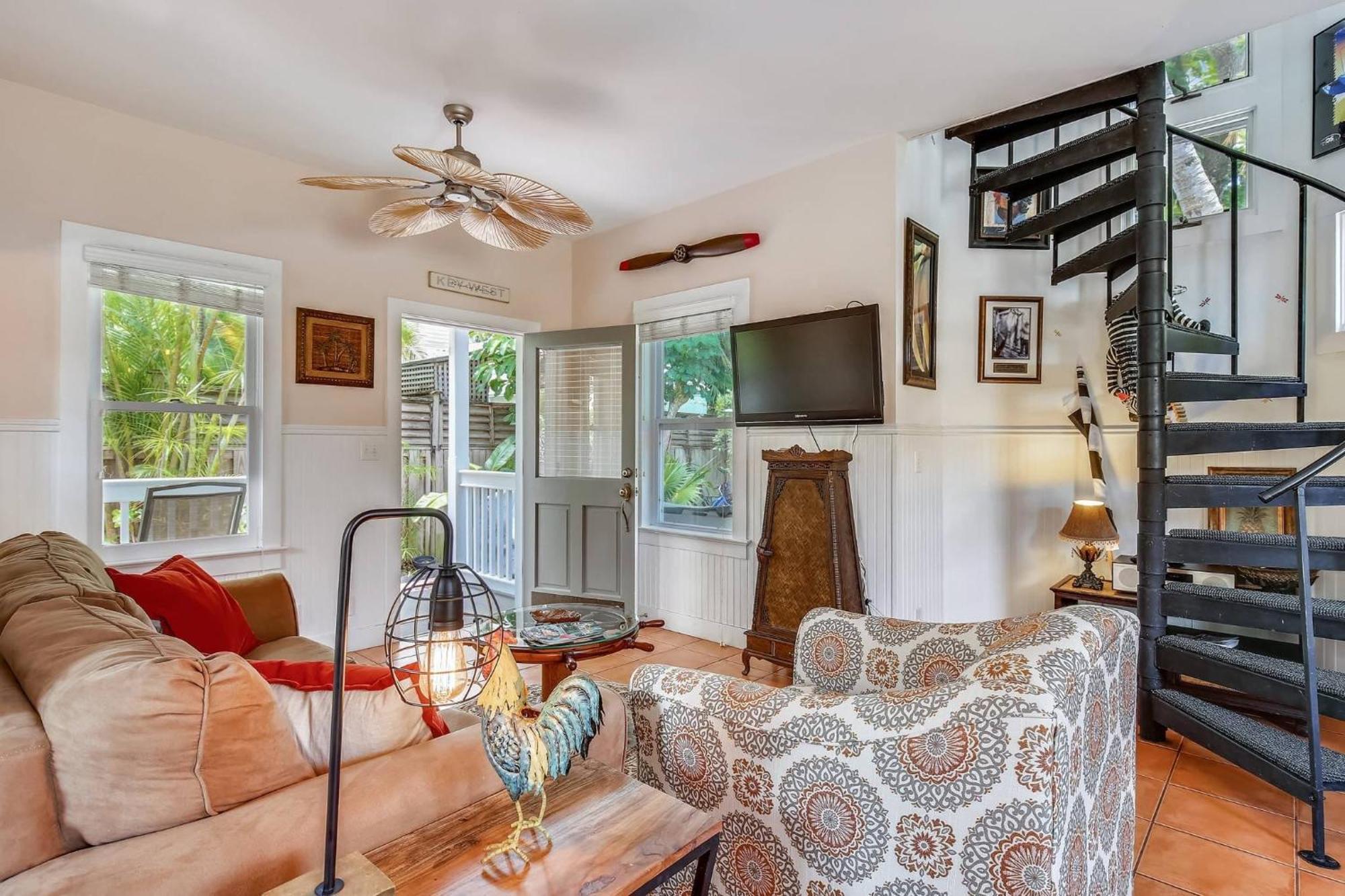 Land Of Love By Avantstay Pets Allowed Shared Pool Great Location Month Long Stays Only Key West Exterior photo